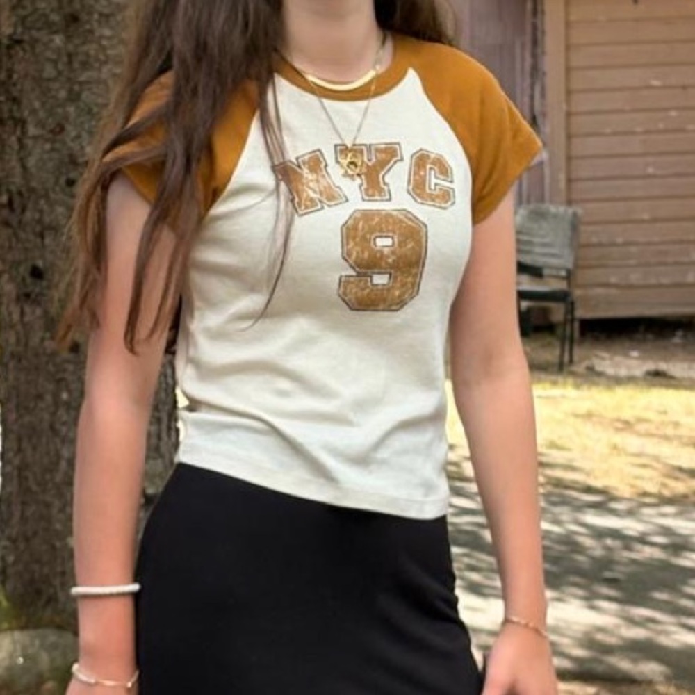 Forever 21 Women’s NYC Graphic Tee - White and Brown